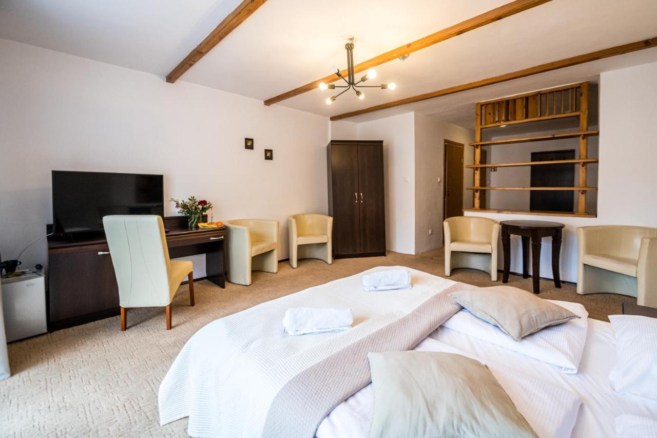 Hotel Ariston Карпач Экстерьер фото